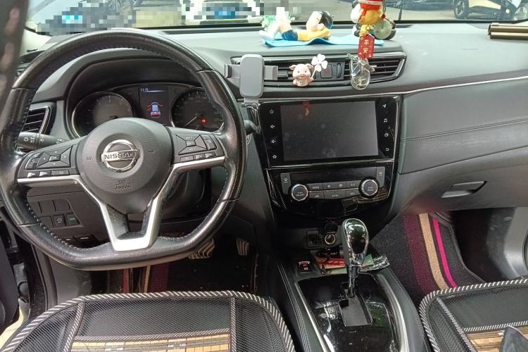Used Nissan X-Trail 2021 2.0L CVT 2WD XE Fashion Edition Center Console