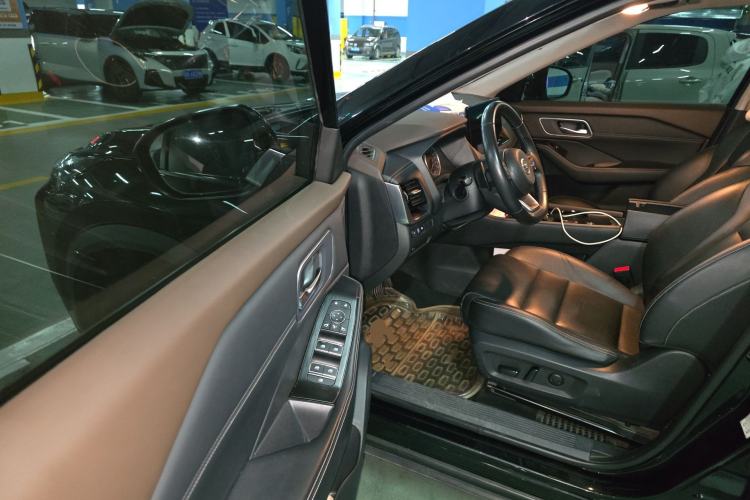 Used Nissan X-Trail 2021 VC-Turbo 300 CVT 2WD Luxury Edition Driver Seat