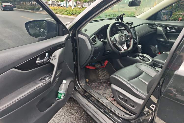Used Nissan X-Trail 2021 2.0L CVT 2WD XL ITS SmartConnect Comfort Edition Driver Seat