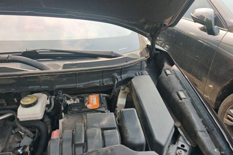 Used Nissan X-Trail 2021 2.0L CVT 2WD XL ITS SmartConnect Comfort Edition Engine Bay Left