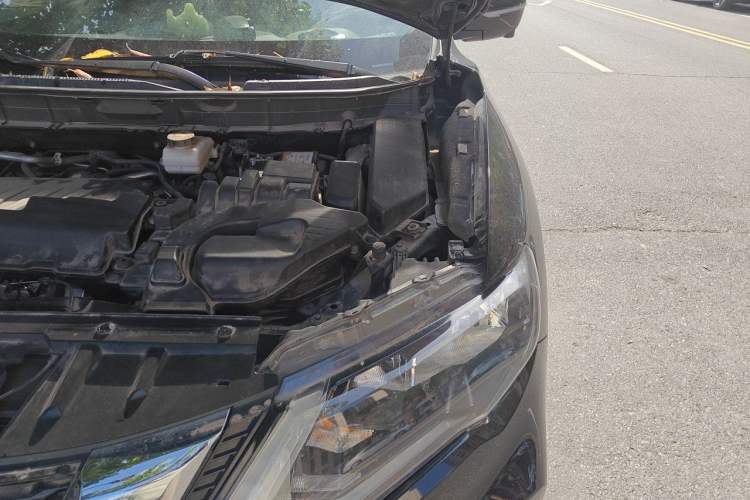 Used Nissan X-Trail 2021 2.0L CVT 2WD XL ITS SmartConnect Comfort Edition Engine Bay Left