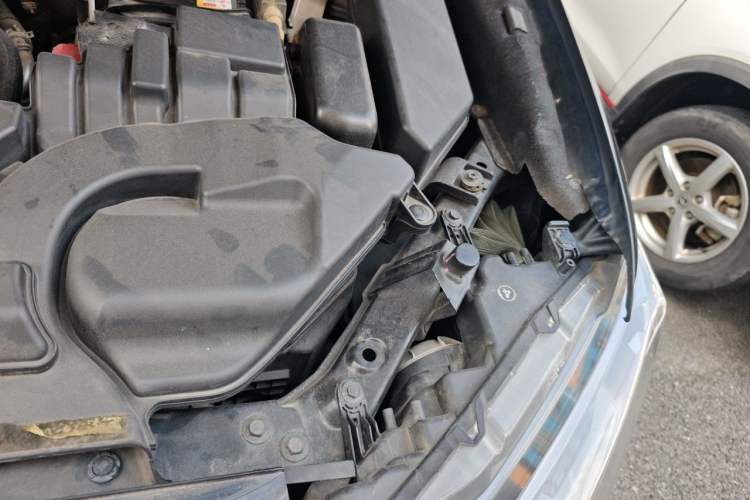 Used Nissan X-Trail 2021 2.0L CVT 2WD XL ITS SmartConnect Comfort Edition Engine Bay Left
