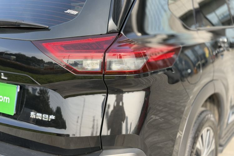 Used Nissan X-Trail 2021 VC-Turbo 300 CVT 4WD Luxury Edition Exterior 2