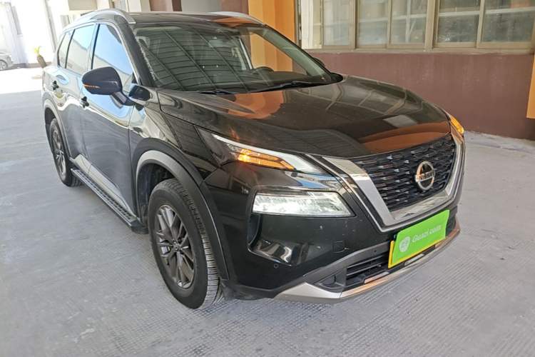 Used Nissan X-Trail 2021 VC-Turbo 300 CVT 2WD Luxury Edition Front Right 45 Deg