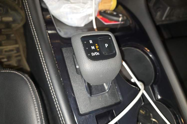Used Nissan X-Trail 2021 VC-Turbo 300 CVT 2WD Luxury Edition Gear Lever