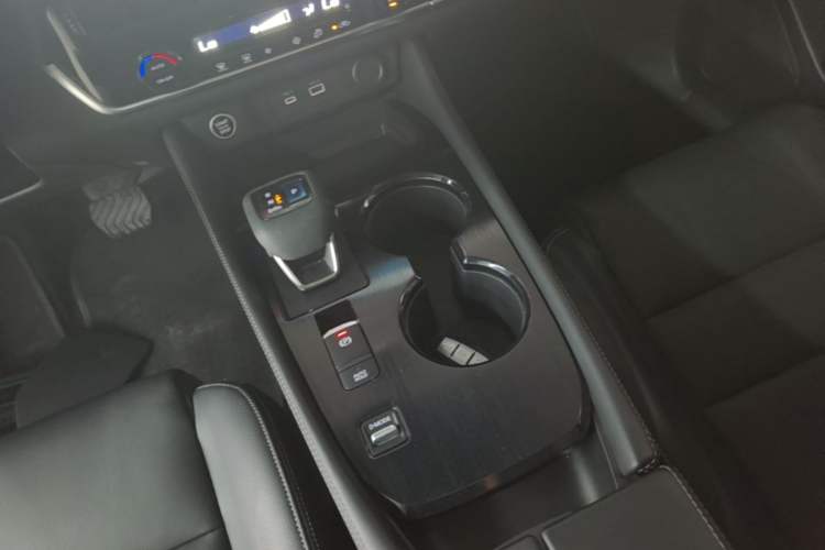 Used Nissan X-Trail 2021 VC-Turbo 300 CVT 2WD Luxury Edition Gear Lever