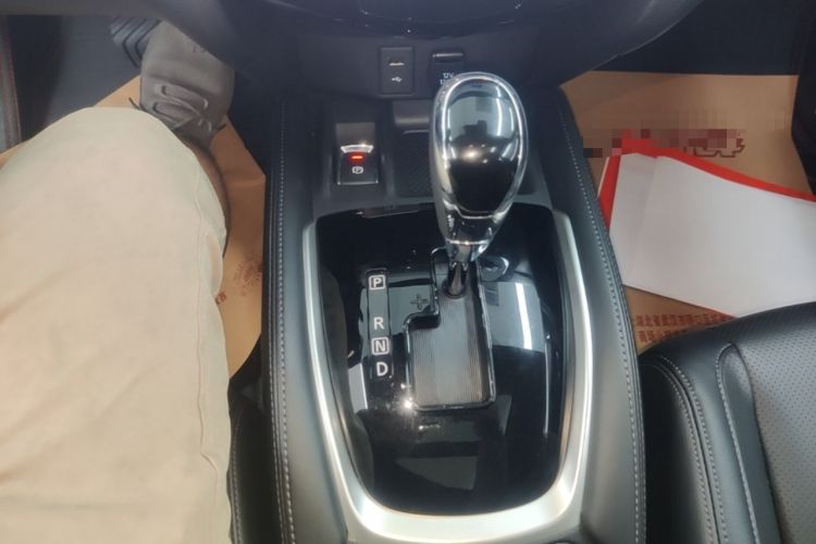 Used Nissan X-Trail 2021 2.0L CVT 2WD XL ITS SmartConnect Comfort Edition Gear Lever