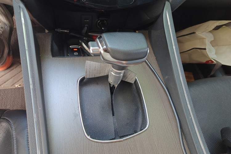 Used Nissan X-Trail 2021 2.0L CVT 2WD XL ITS SmartConnect Comfort Edition Gear Lever