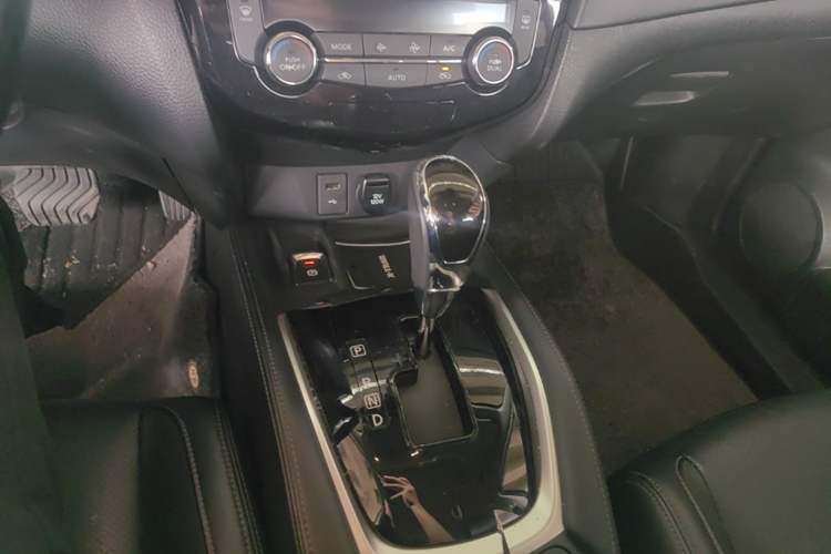 Used Nissan X-Trail 2021 2.0L CVT 2WD XL ITS Comfort Commemorative Edition Gear Lever