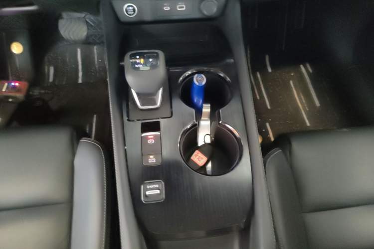 Used Nissan X-Trail 2021 VC-Turbo 300 CVT 2WD Luxury Edition 7-Seater Gear Lever