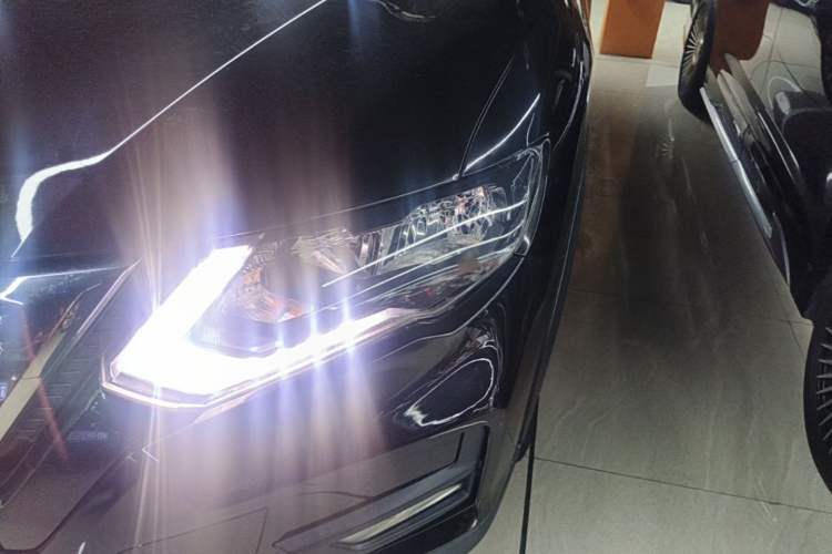 Used Nissan X-Trail 2021 2.0L CVT 2WD XL ITS SmartConnect Comfort Edition Left Front Headlight