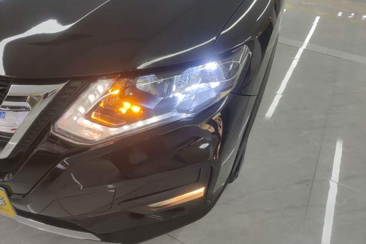 Used Nissan X-Trail 2021 2.0L CVT 2WD XL ITS SmartConnect Comfort Edition Left Front Headlight