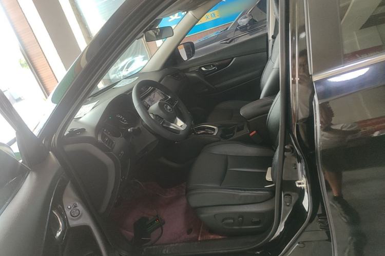 Used Nissan X-Trail 2021 2.0L CVT 2WD XL Premium SmartConnect Deluxe Edition Left Front Seat