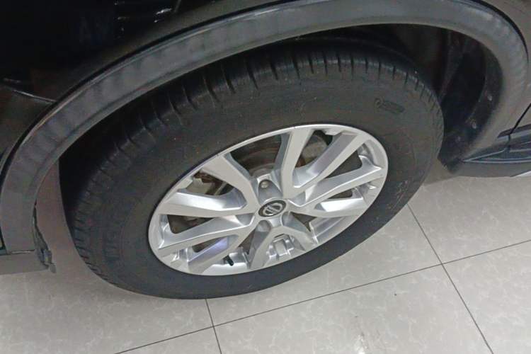 Used Nissan X-Trail 2021 2.0L CVT 2WD XL ITS Comfort Commemorative Edition Left Front Wheel Hub