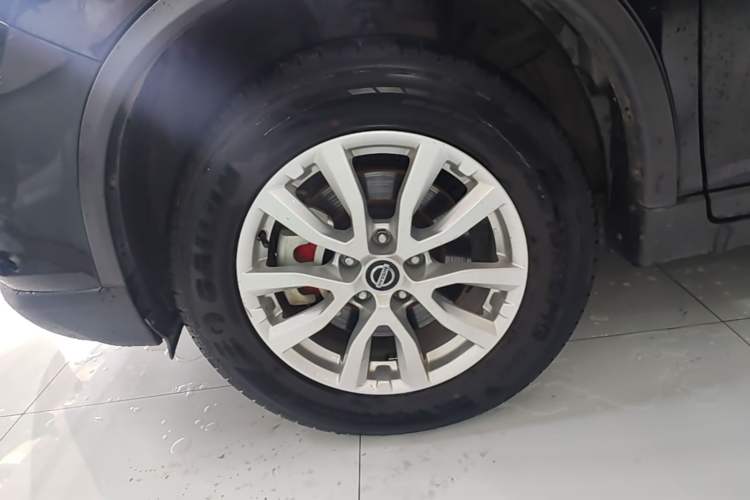 Used Nissan X-Trail 2021 2.0L CVT 2WD XL ITS 3-Row SmartConnect Seven-Seater Comfort Edition Left Front Wheel Hub