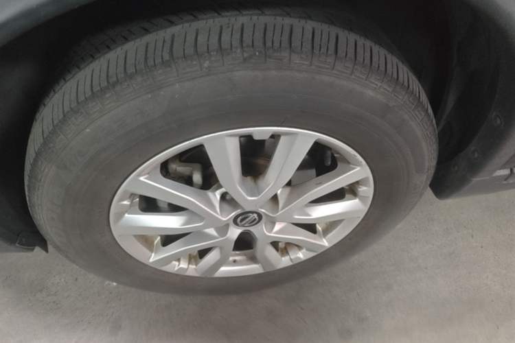 Used Nissan X-Trail 2021 2.0L CVT 2WD XL ITS SmartConnect Comfort Edition Left Front Wheel Hub