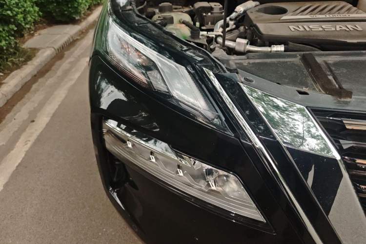 Used Nissan X-Trail 2021 VC-Turbo 300 CVT 2WD Luxury Edition 7-Seater Right Front Headlight