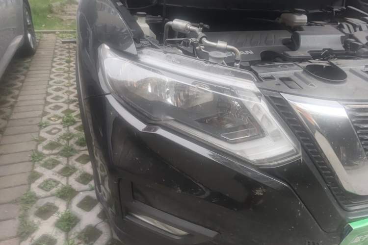 Used Nissan X-Trail 2021 2.0L CVT 2WD XL Premium SmartConnect Deluxe Edition Right Front Headlight