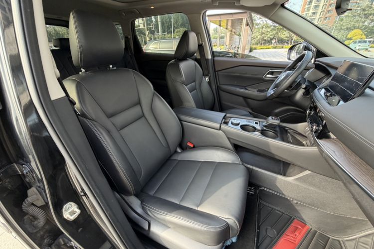 Used Nissan X-Trail 2021 VC-Turbo 300 CVT 4WD Luxury Edition Right Front Seat