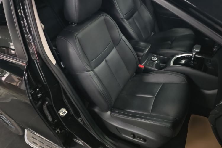 Used Nissan X-Trail 2021 2.5L CVT 4WD XL ITS Luxury Navigation Edition Right Front Seat
