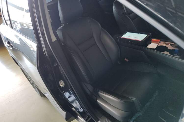 Used Nissan X-Trail 2021 VC-Turbo 300 CVT 2WD Luxury Edition 7-Seater Right Front Seat