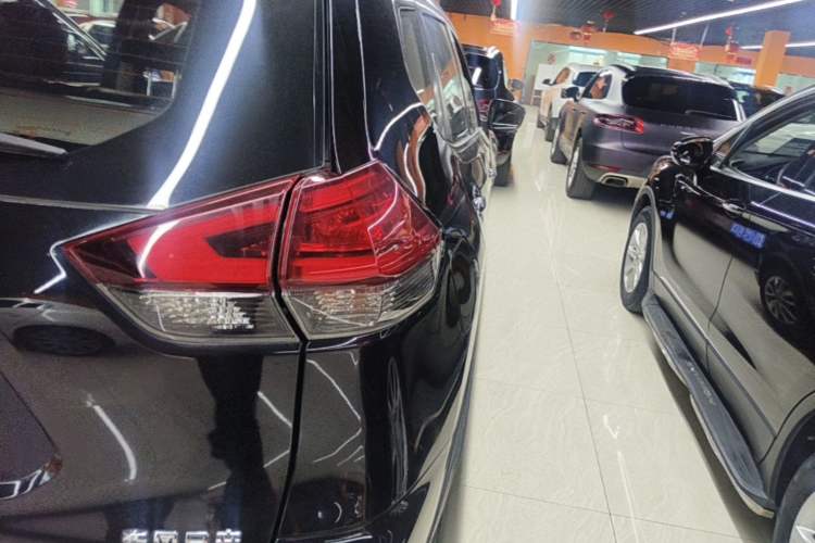 Used Nissan X-Trail 2021 2.0L CVT 2WD XL ITS SmartConnect Comfort Edition Right Rear Taillight