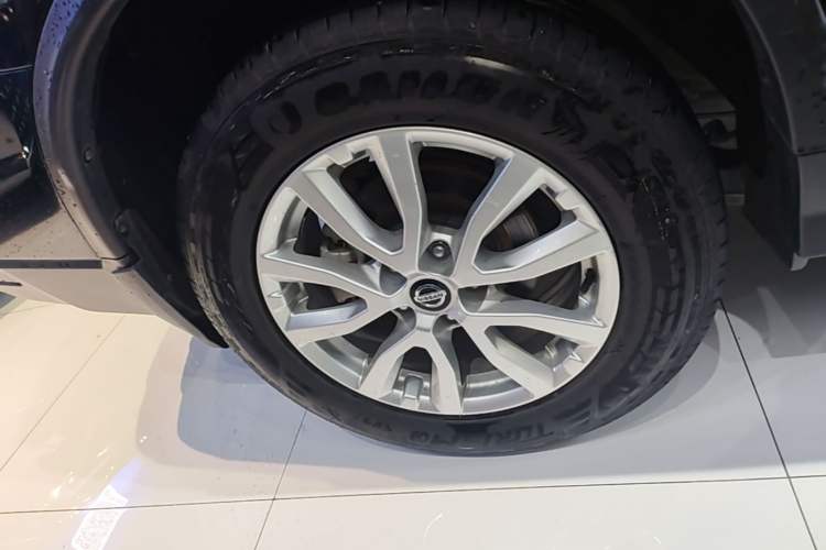 Used Nissan X-Trail 2021 2.0L CVT 2WD XL ITS 3-Row SmartConnect Seven-Seater Comfort Edition Right Rear Wheel Hub