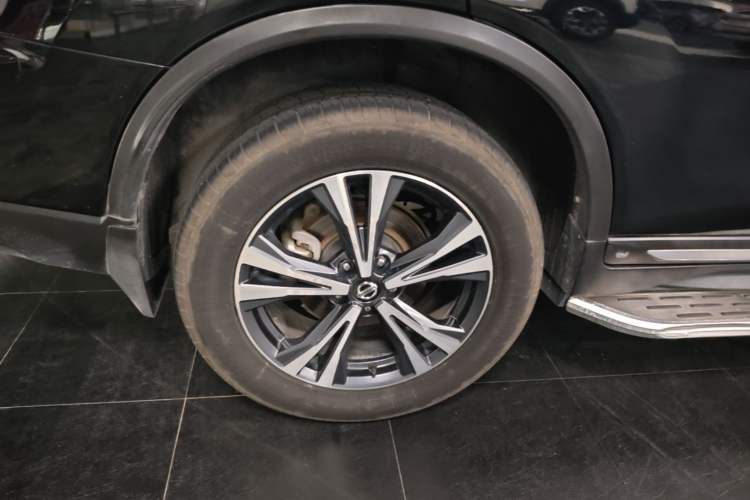 Used Nissan X-Trail 2021 2.5L CVT 4WD XL ITS Luxury Navigation Edition Right Rear Wheel Hub