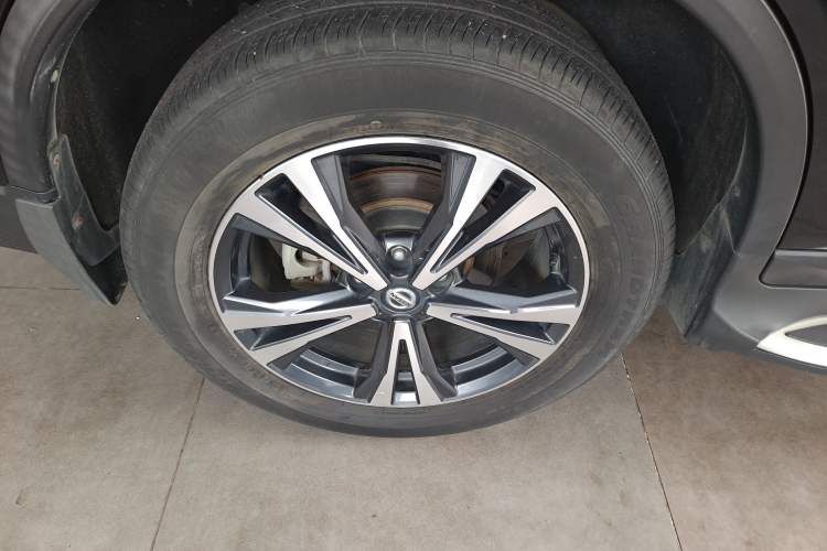 Used Nissan X-Trail 2021 2.5L CVT 4WD XL ITS Luxury Navigation Edition Right Rear Wheel Hub