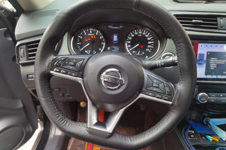 Used Nissan X-Trail 2021 2.0L CVT 2WD XL ITS SmartConnect Comfort Edition Steering Wheel