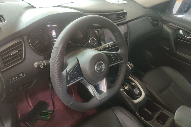 Used Nissan X-Trail 2021 2.0L CVT 2WD XL Premium SmartConnect Deluxe Edition Steering Wheel