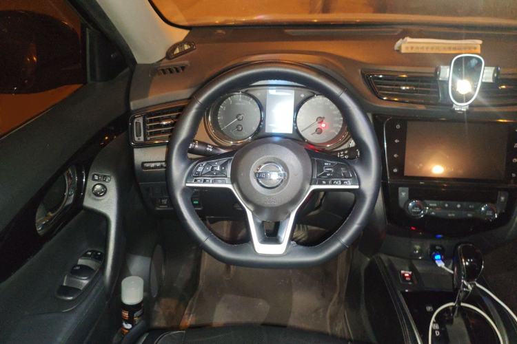 Used Nissan X-Trail 2021 2.0L CVT 2WD XL ITS SmartConnect Comfort Edition Steering Wheel