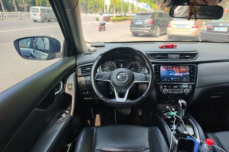 Used Nissan X-Trail 2021 2.0L CVT 2WD XL ITS SmartConnect Comfort Edition Steering Wheel