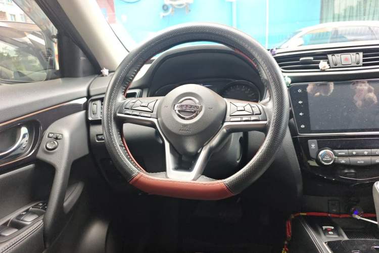 Used Nissan X-Trail 2021 2.0L CVT 2WD XL ITS SmartConnect Comfort Edition Steering Wheel