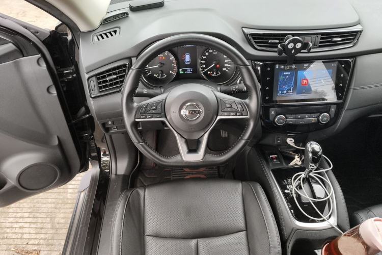 Used Nissan X-Trail 2021 2.0L CVT 2WD XL ITS SmartConnect Comfort Edition Steering Wheel