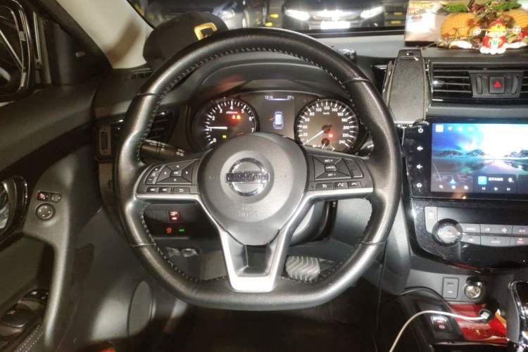 Used Nissan X-Trail 2021 2.0L CVT 2WD XL Premium Commemorative Edition Steering Wheel