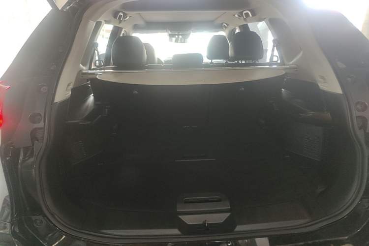 Used Nissan X-Trail 2021 2.0L CVT 2WD XL Premium SmartConnect Deluxe Edition Trunk
