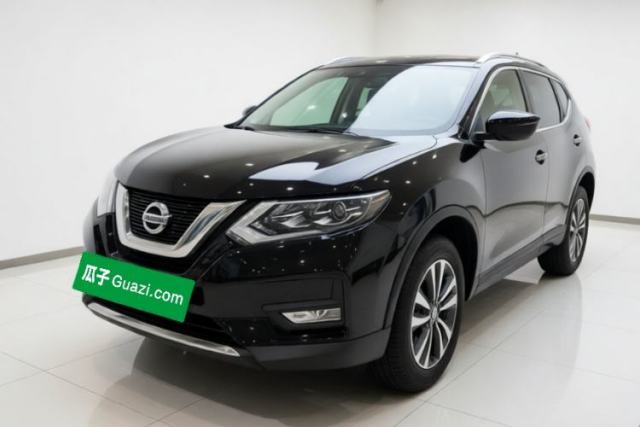 Ojetý Nissan X-Trail 2021 2.0L CVT 2WD XL Premium Commemorative Edition