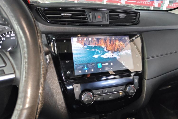 Used Nissan X-Trail 2021 2.0L CVT 2WD XL ITS SmartConnect Comfort Edition Audio And AC Panel