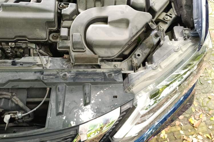 Used Nissan X-Trail 2021 2.0L CVT 2WD XL Premium Commemorative Edition Engine Bay Left