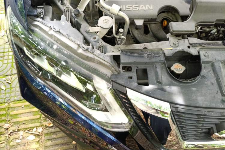 Used Nissan X-Trail 2021 2.0L CVT 2WD XL Premium Commemorative Edition Engine Bay Right