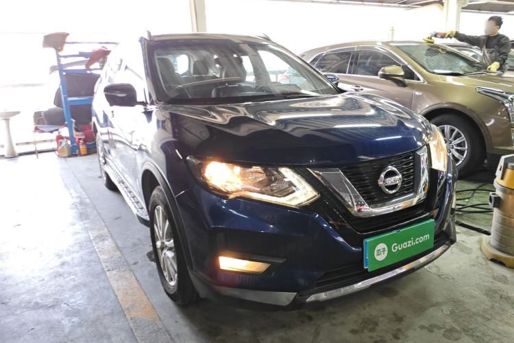 Used Nissan X-Trail 2021 2.0L CVT 2WD XL ITS SmartConnect Comfort Edition Front Right 45 Deg