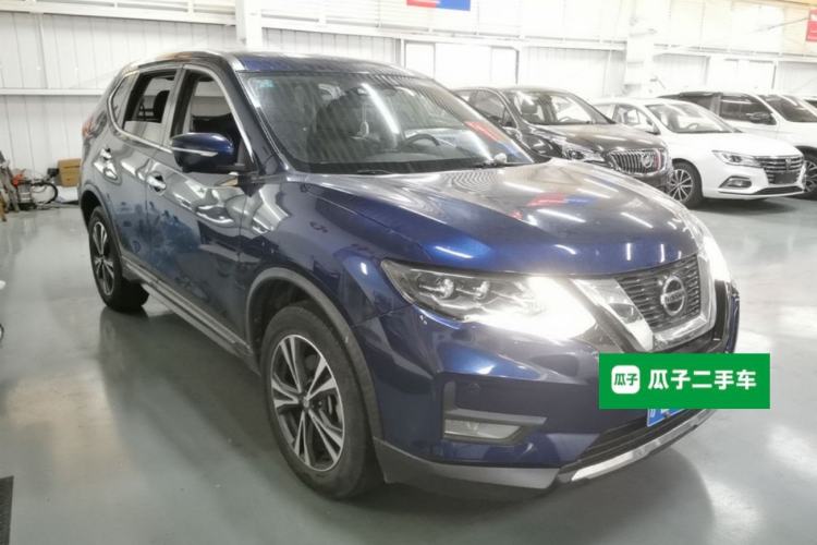 Used Nissan X-Trail 2021 2.5L CVT 4WD XL ITS 3-Row Luxury Flagship Edition Front Right 45 Deg
