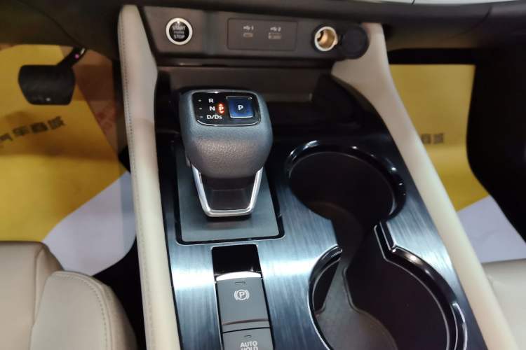 Used Nissan X-Trail 2021 VC-Turbo 300 CVT 4WD Luxury Edition Gear Lever