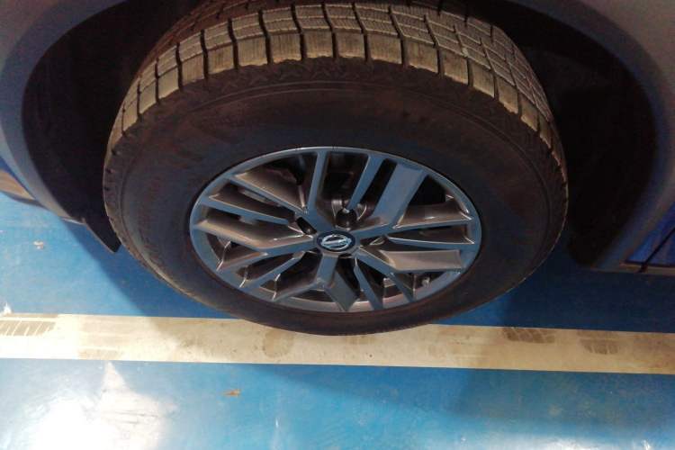 Used Nissan X-Trail 2021 VC-Turbo 300 CVT 2WD Luxury Edition Left Front Wheel Hub