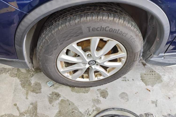 Used Nissan X-Trail 2021 2.0L CVT 2WD XL ITS SmartConnect Comfort Edition Left Front Wheel Hub