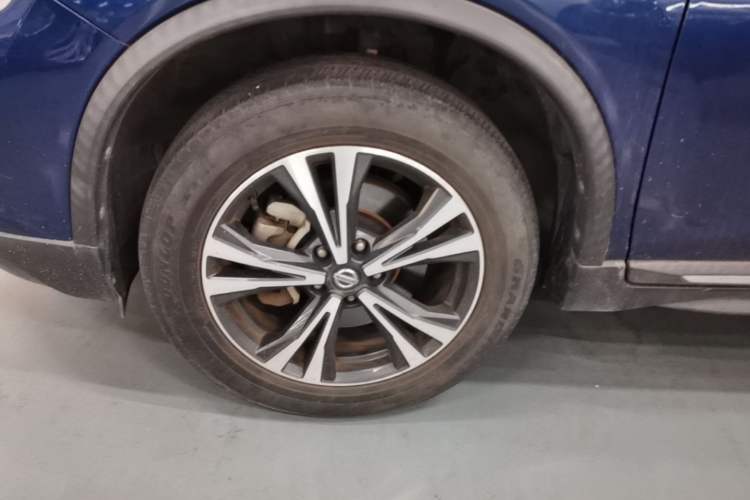 Used Nissan X-Trail 2021 2.5L CVT 4WD XL ITS 3-Row Luxury Flagship Edition Left Front Wheel Hub