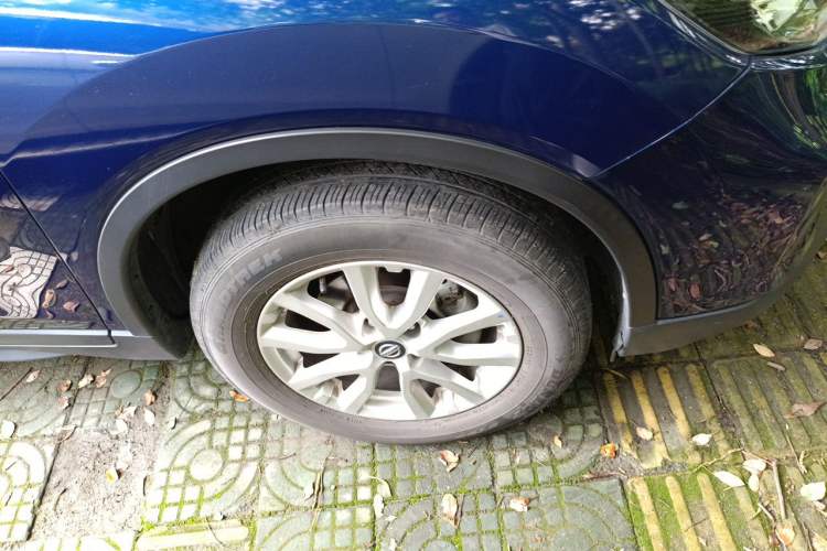 Used Nissan X-Trail 2021 2.0L CVT 2WD XL Premium Commemorative Edition Right Front Wheel Hub