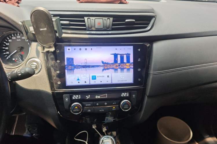 Used Nissan X-Trail 2021 2.0L CVT 2WD XL Premium Commemorative Edition Audio And AC Panel