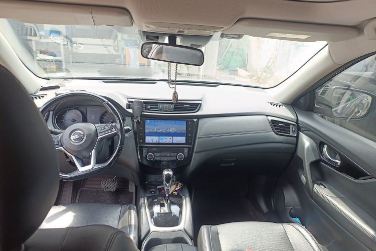 Used Nissan X-Trail 2021 2.0L CVT 2WD XL ITS Comfort Commemorative Edition Center Console